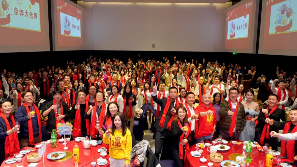 豐富多彩的節(jié)日活動(dòng)